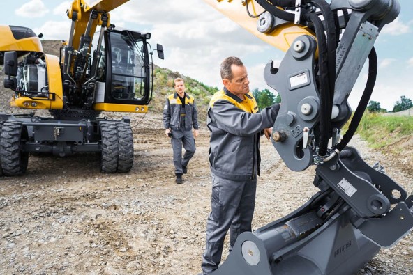 liebherr-careers-professionals-service-technicians-tasks