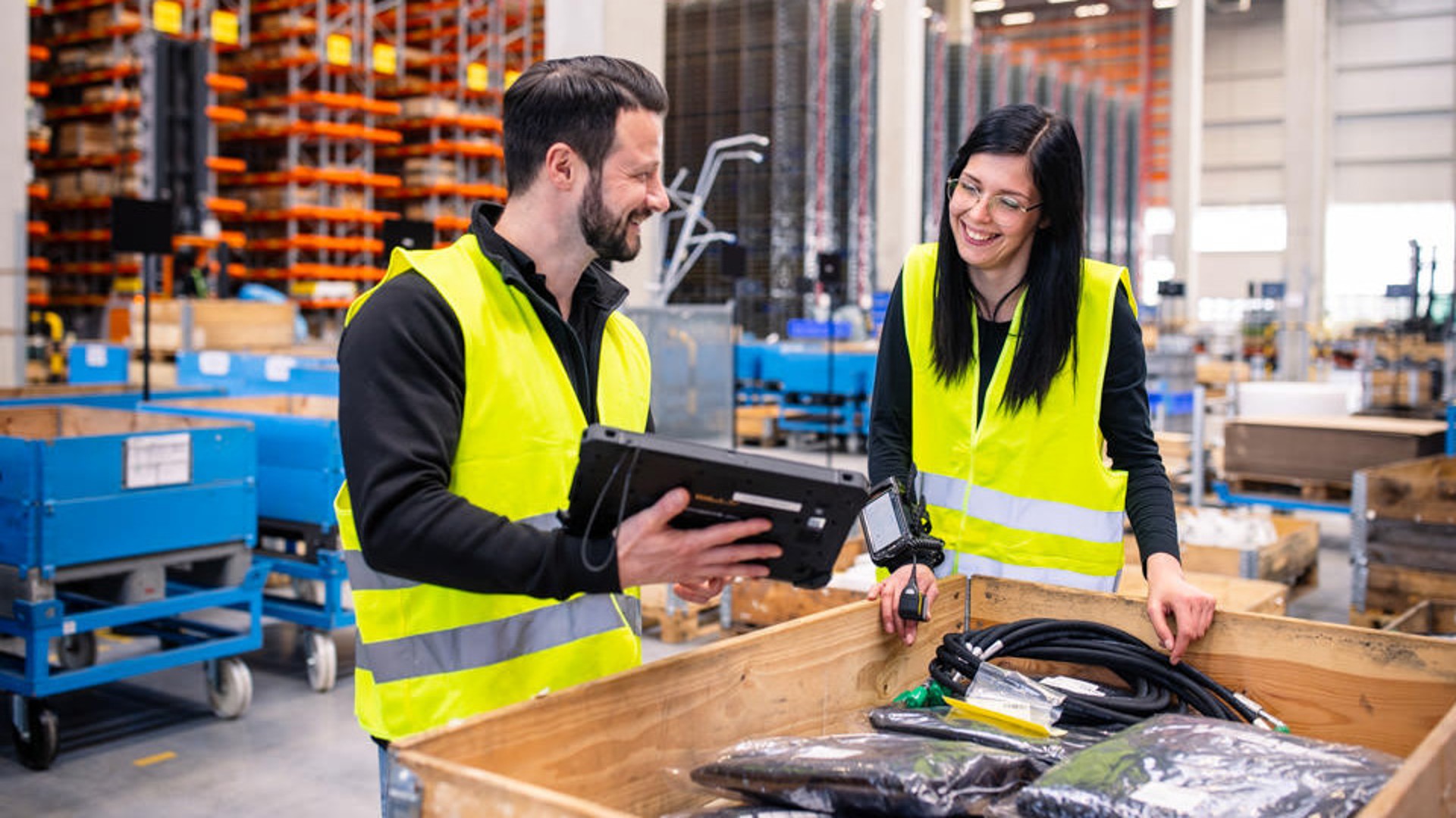 liebherr-careers-stage-schueler-ausbildung-fachkraft-lagerlogistik