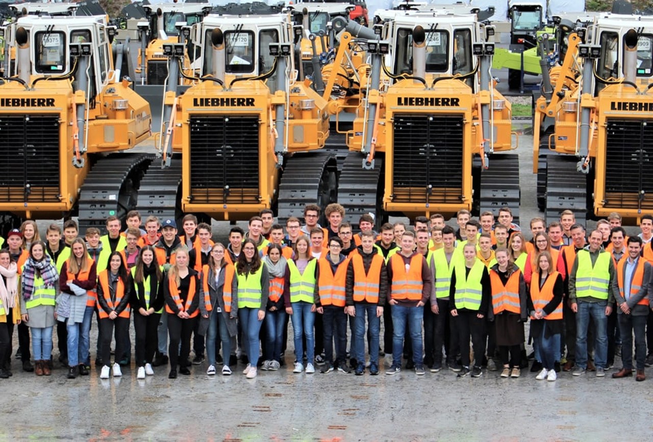 liebherr-careers-kempten-azubis-highlights-lehrfahrten