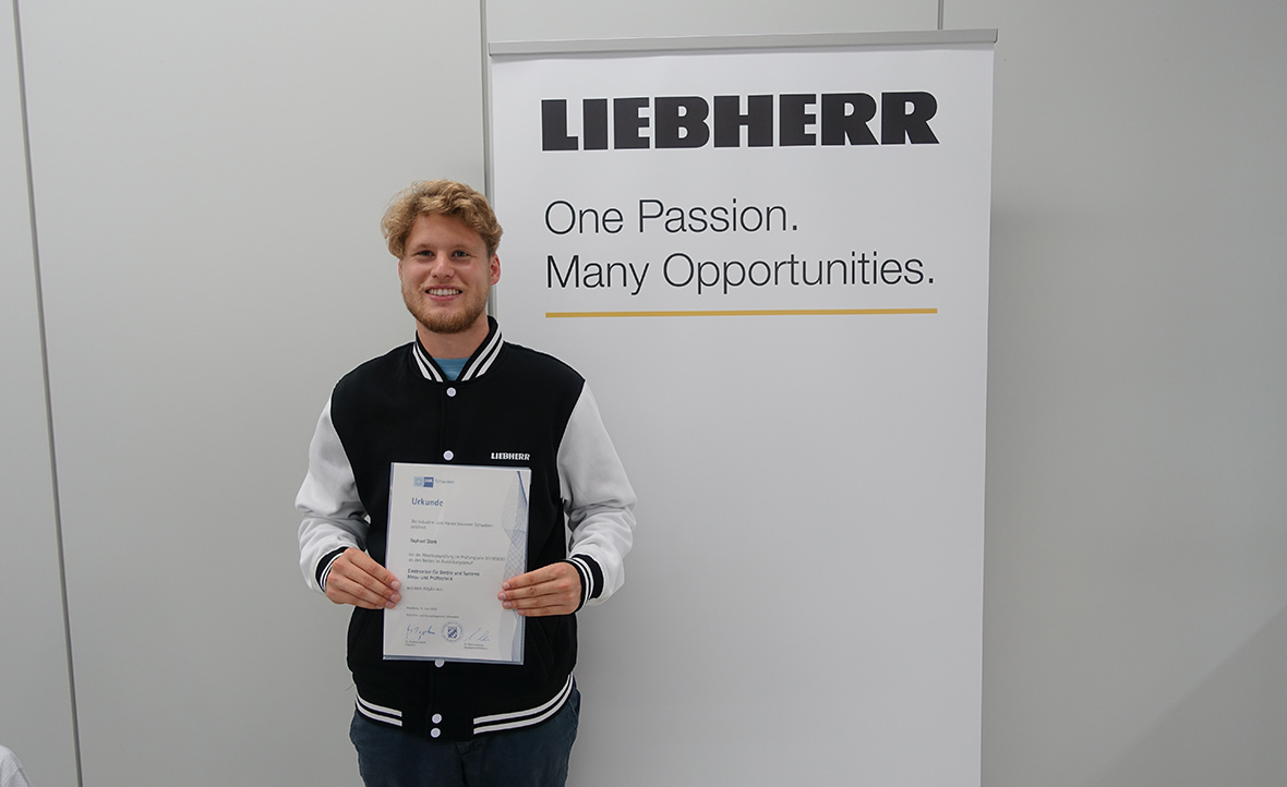 liebherr-careers-lindau-auszeichnungen-ausbildung-elektroniker-ihk-schwaben-1