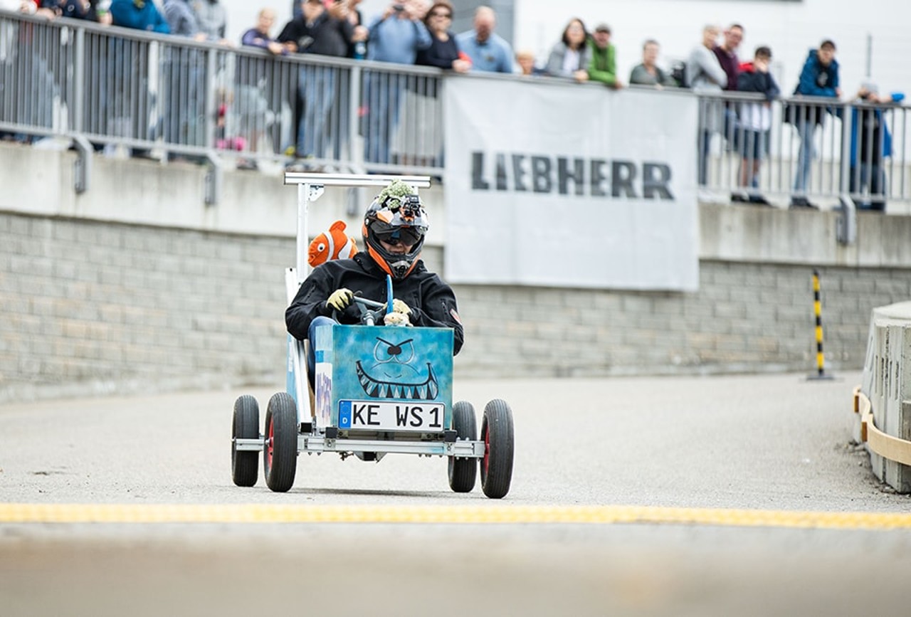 liebherr-liebherr-race-day-pupils-soapbox