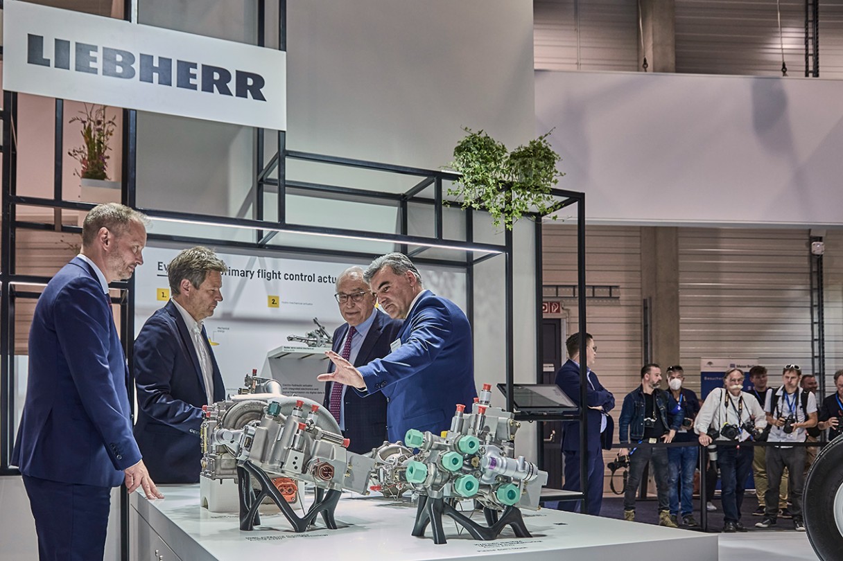 liebherr-aer-ila-2022-june