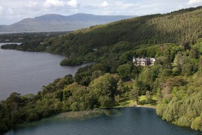 hotel-ard-na-sidhe-ireland-aerial-view