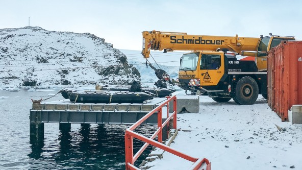 liebherr antarctic crane defreeze