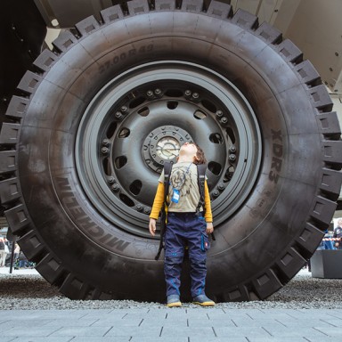 liebherr teaser bauma 1