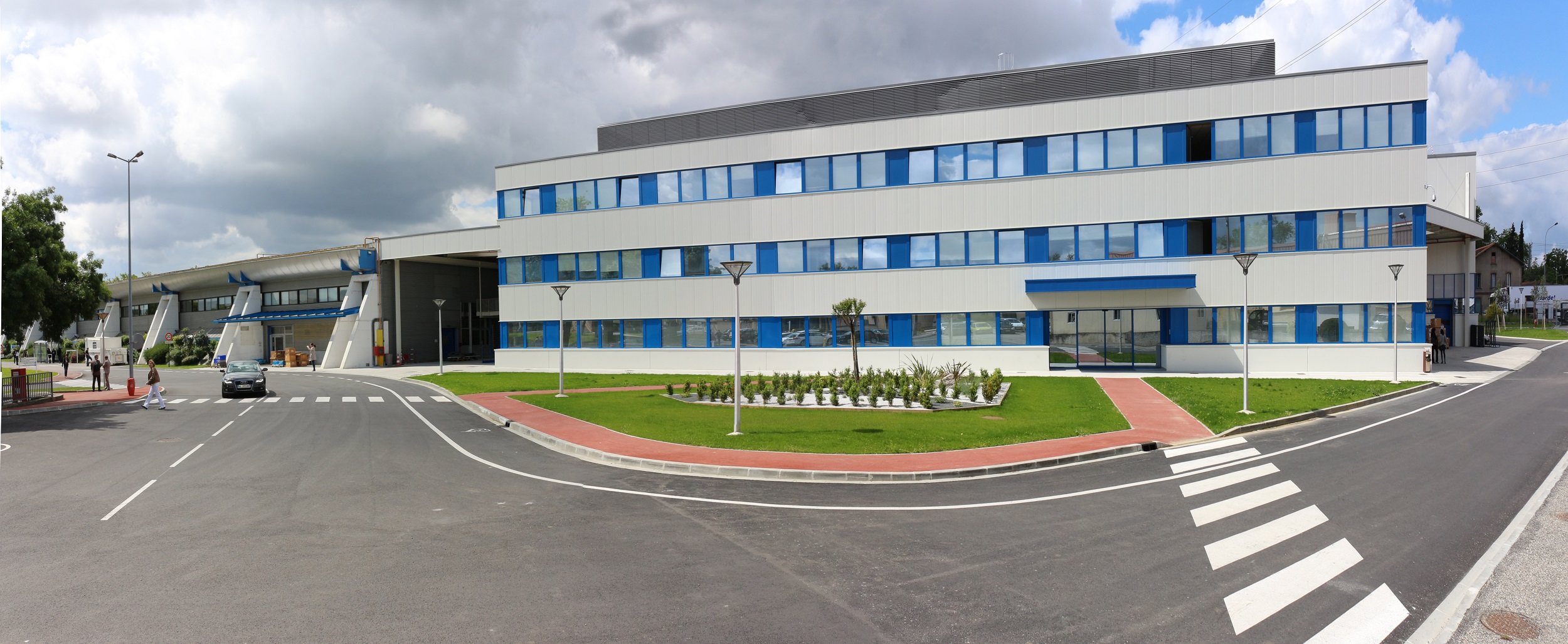 Liebherr-Aerospace Toulouse SAS Inaugurates its New Logistics Center