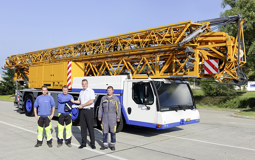 Building services provider Baumann Kran AG extends its range of services with a Liebherr MK 88 mobile construction crane