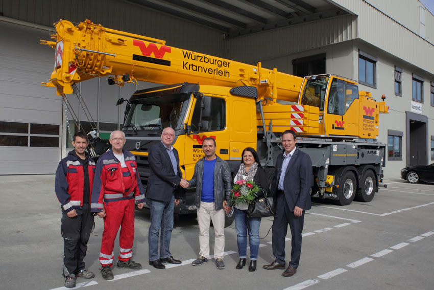 New Liebherr truck-mounted crane LTF 1045-4.1 expands crane fleet – Würzburger Kranverleih und Bergedienst GmbH relies on proven Liebherr quality