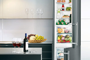 Liebherr combined refrigerator/freezers in BlackSteel design