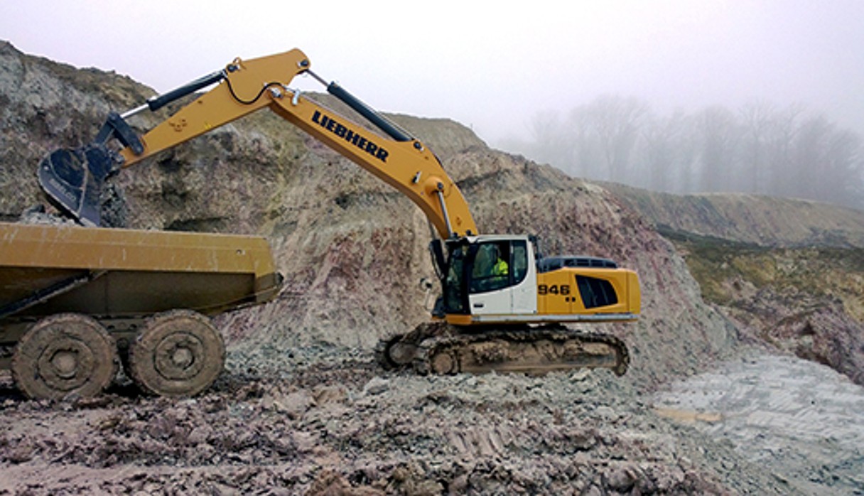 Sibelco Deutschland choose Liebherr crawler excavators