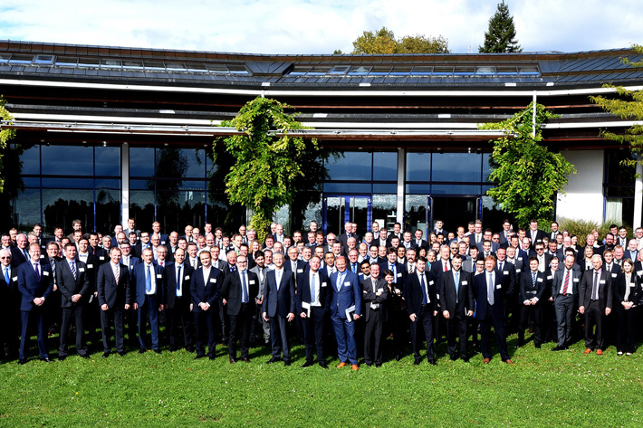 Liebherr-Aerospace Lindenberg GmbH zeichnet ihre besten Lieferanten aus
