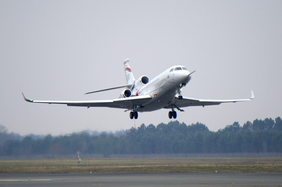 Liebherr technology on board ensure Falcon 8X’s safe first flight