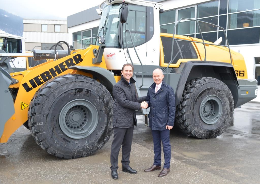 Construction company WOLFF & MÜLLER invests in eight new Liebherr wheel loaders