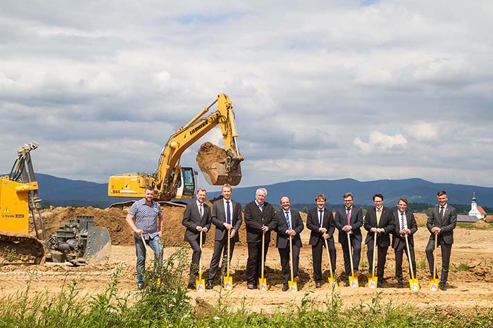 Liebherr beginnt mit Bau eines neuen Werkes in Deggendorf