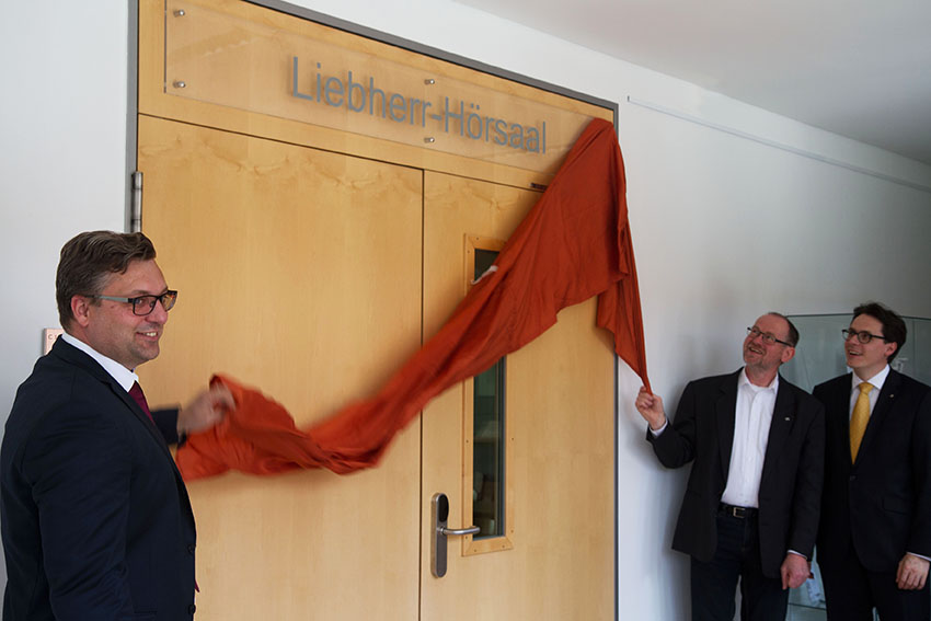 Liebherr unterstützt Technische Hochschule Deggendorf