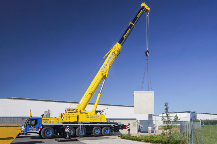 Fair and reliable – ESB Kranverleih purchases Liebherr LTM 1200-5.1 mobile crane