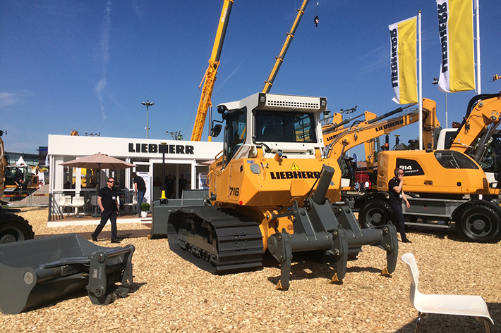 Liebherr Presents its Latest Construction Machinery in Sweden at the 2016 Svenska Maskinmässan Exhibition