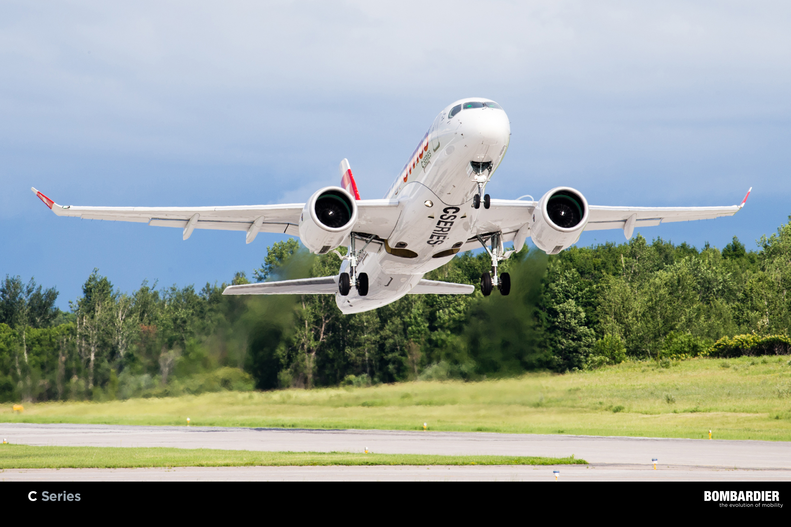 Delivery of the first CS100 aircraft: Liebherr-Aerospace on board