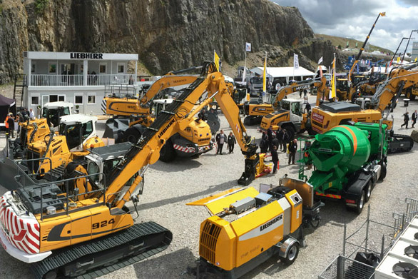 Liebherr breaks new ground with customers at Hillhead 2016 