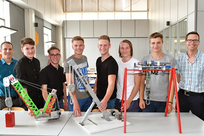 Technikunterricht einmal anders – Schulprojekt mit Liebherr