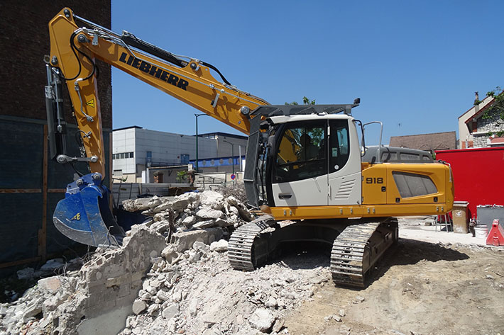 ECD adquiere la excavadora sobre cadenas R 918 de Liebherr para trabajos de demolición
