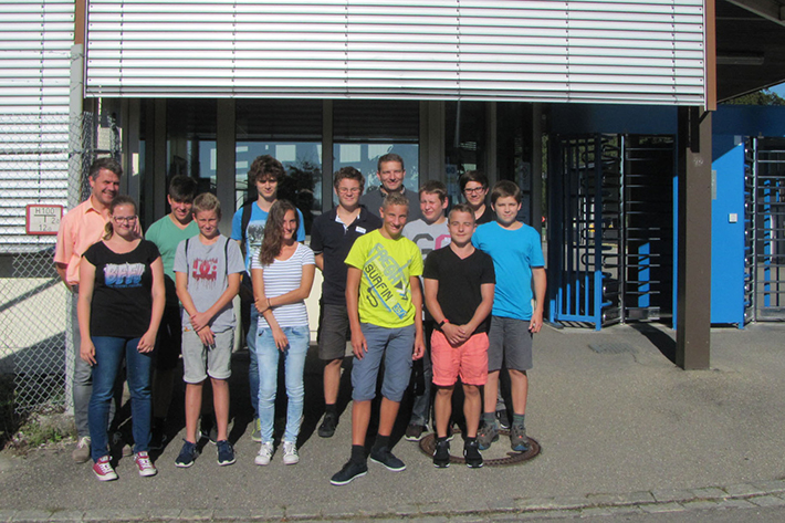 Ferienaktion „wissen was geht!“ bei Liebherr-Aerospace in Friedrichshafen