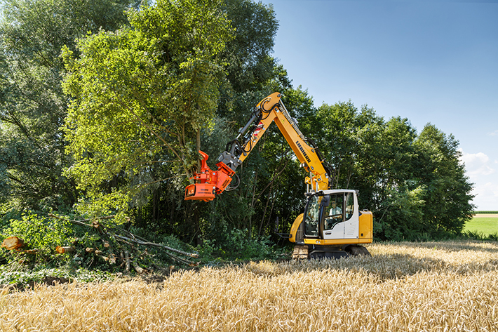 Liebherr R 914 Compact crawler excavator – Landscaping made easy