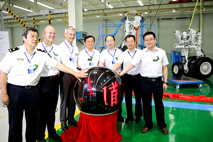 Joint Venture Liebherr LAMC Aviation (Changsha) Delivers First Landing Gear Assembled in China for the ARJ21