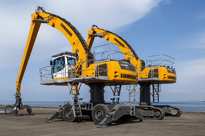 Ready for operation: Two new Liebherr LH 50 High Rise Industry material handlers at MMK Metalurji in Dörtyol