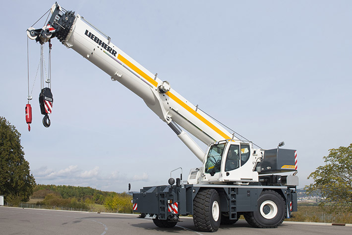 Liebherr extends product portfolio with rough-terrain cranes 
