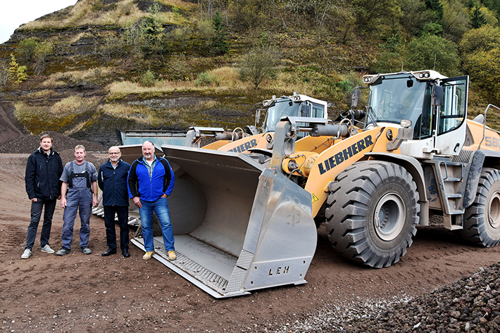 Four economical XPower wheel loaders for the Stolz company: Low diesel consumption decisive factor for new acquisition