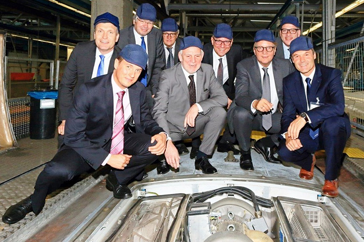 State Secretary for the Environment Jochen Flasbarth and Deutsche Bahn Board Member Ronald Pofalla inspect testing programme for air cycle air conditioning systems