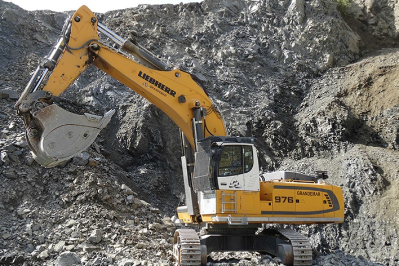 Liebherr 976 outlet