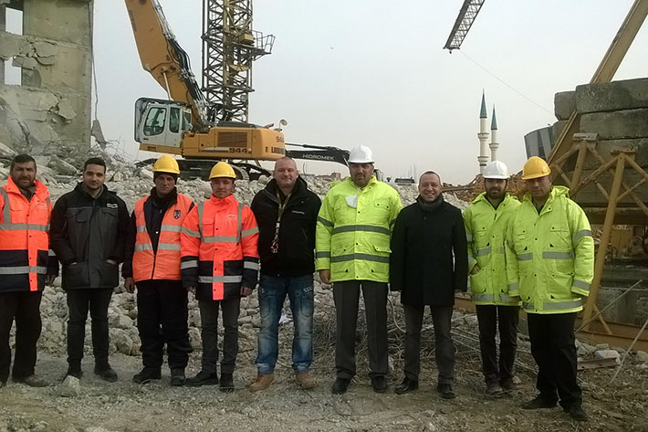 Ankara Büyükşehir Belediyesi R944C 23 m. Demolition machine.Teslimat.