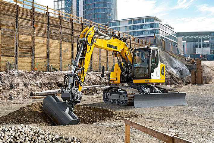 Liebherr on Tour 2017 compact : découvrir et adopter les machines de terrassement Liebherr