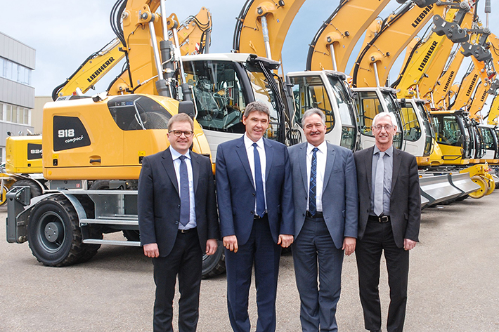 Bundestagsabgeordneter Josef Rief zu Besuch bei Liebherr in Kirchdorf