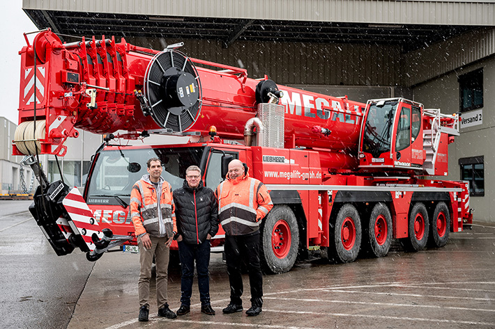 Three new Liebherr LTM 1250-5.1 mobile cranes for Megalift