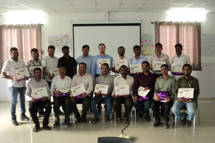 Liebherr honors Employees in India