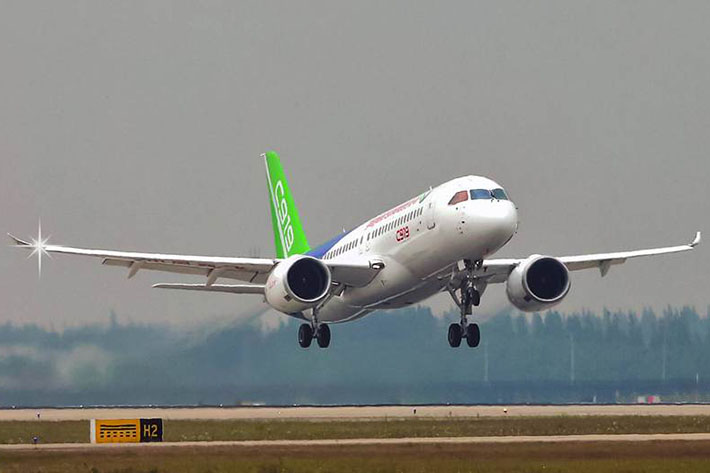 Equipped with Liebherr technology: the C919 takes off for its first flight