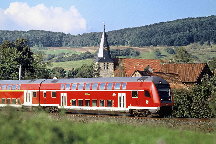 Liebherr supplies CO2 sensors to ensure a sustainable reduction of the energy consumption for Deutsche Bahn railcars