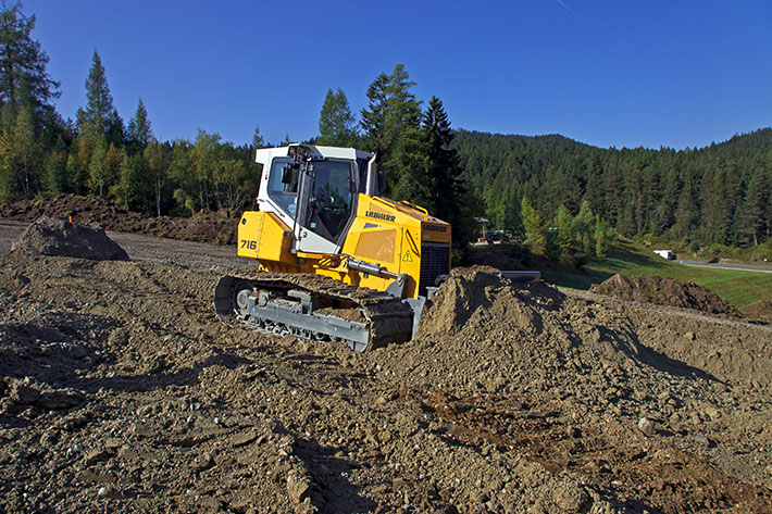 Liebherr präsentiert die Planierraupe PR 716 auf der NordBau 2017