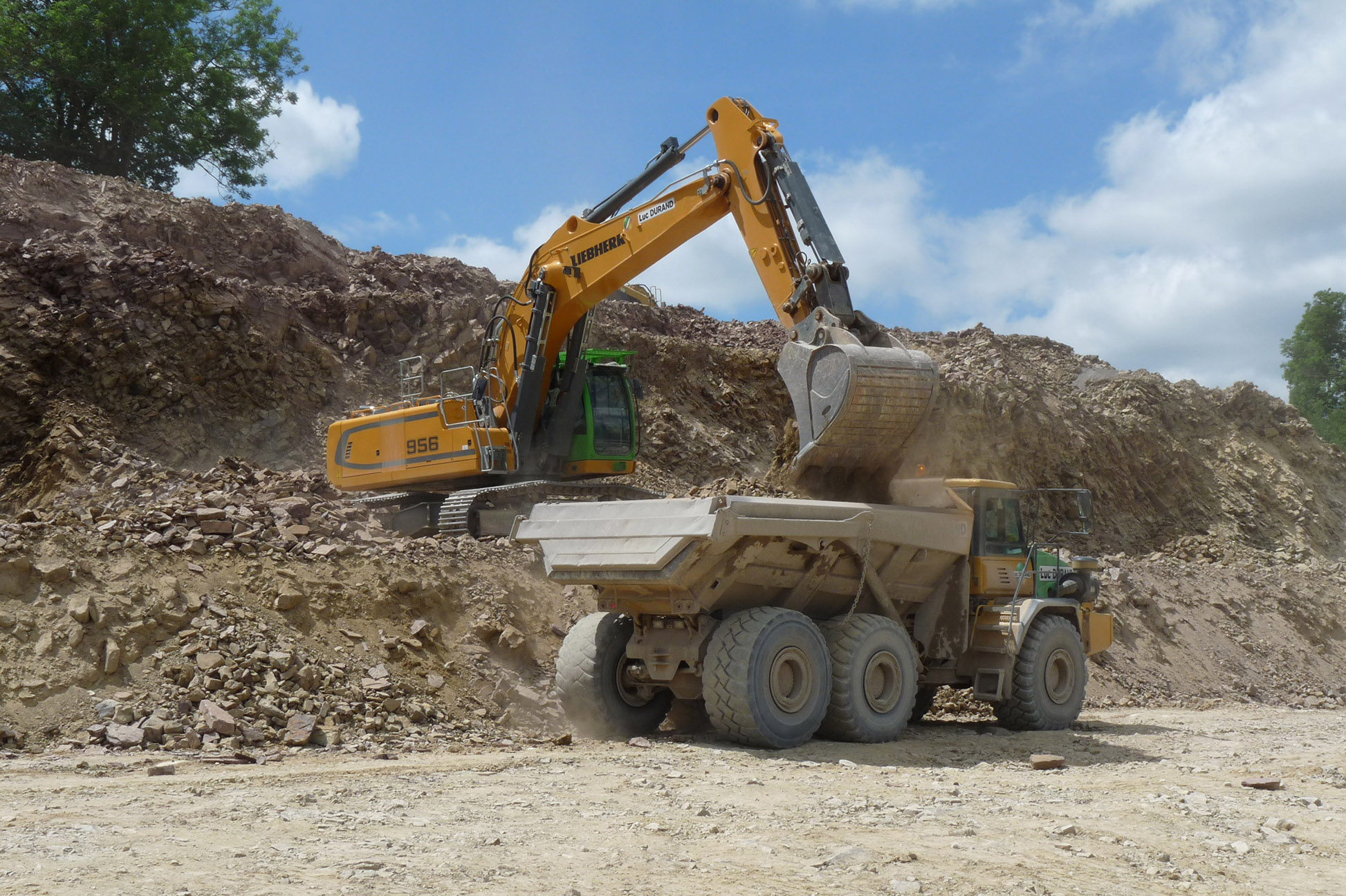 Luc Durand Group’s Liebherr R 956 crawler excavator deployed in Voutré quarry