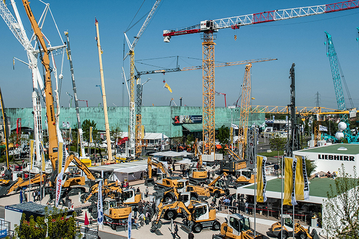 Liebherr presentará en la feria Intermat 2018 multitud de novedades de su amplio programa de máquinas de construcción
