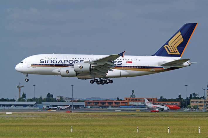 OEMServices incl. Liebherr-Aerospace extend A380 component support services with Singapore Airlines