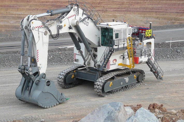 Evolution Mining adds Liebherr R 9400 mining excavator to Lake Cowal Fleet