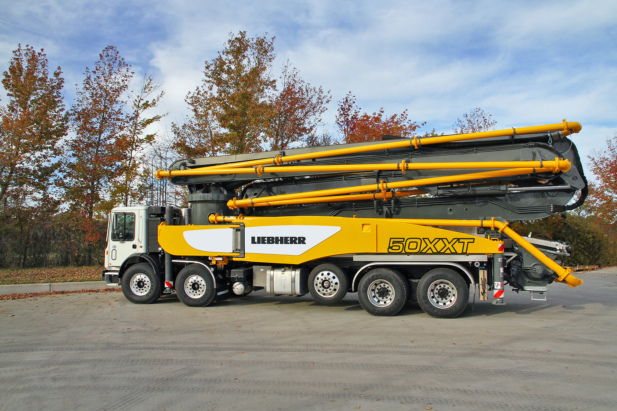 Liebherr unveils new 50 M5 XXT truck mounted concrete pump at the 2018 World of Concrete trade show