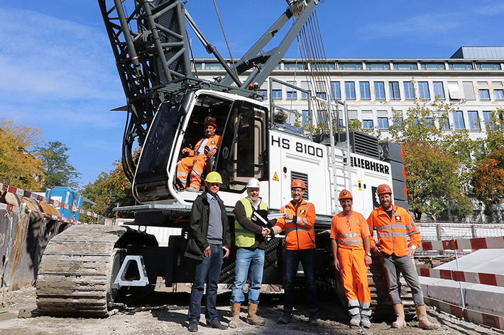Highest precision: Liebherr Duty Cycle Crawler Crane Shows Great Skill on Prehistoric Ground