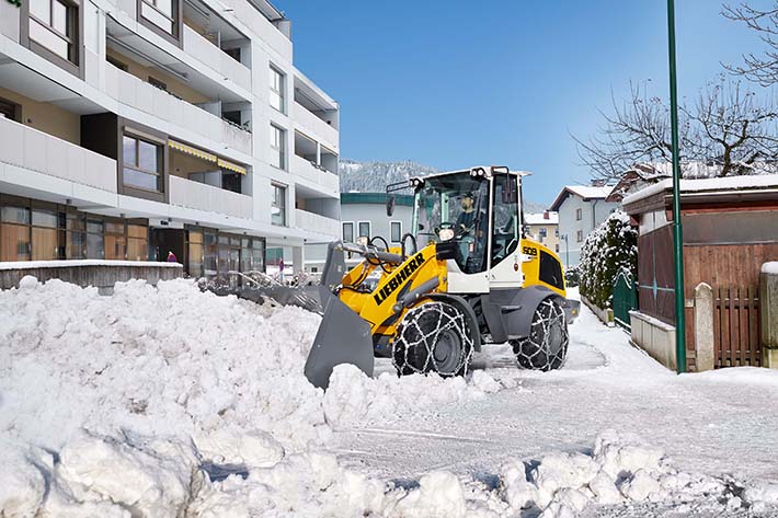 Wirtschaftlich im Winterdienst: Die neuen Liebherr-Stereolader L 507 und L 509