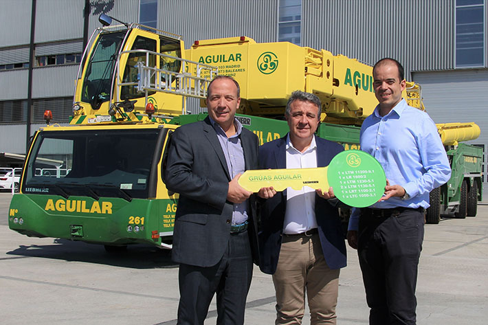 Gruas Aguilar modernises crane fleet with seven new Liebherr cranes