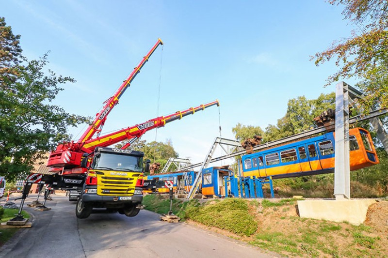 Liebherr mobile cranes slide the Wuppertal suspension railway trains into  retirement - Liebherr